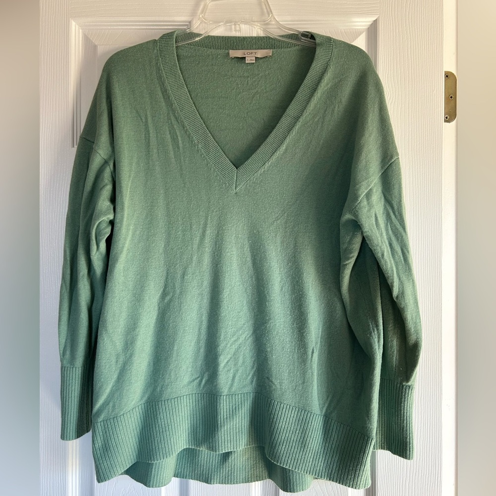 LOFT Sage Green V-Neck Lightweight Pullover Sweater